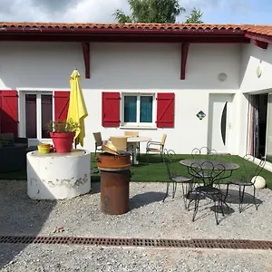 Gure Lana Hébergement de vacances